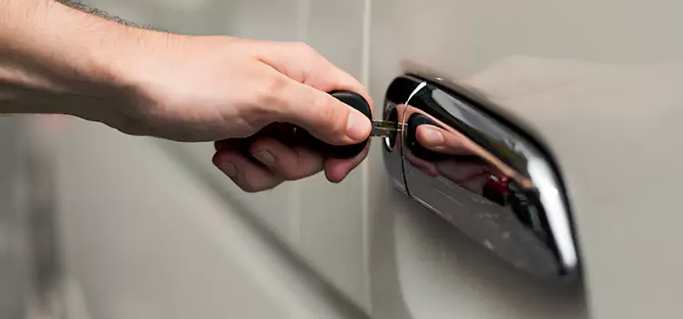Why Choose Our Auto Locksmith Team in Bronx, NY?